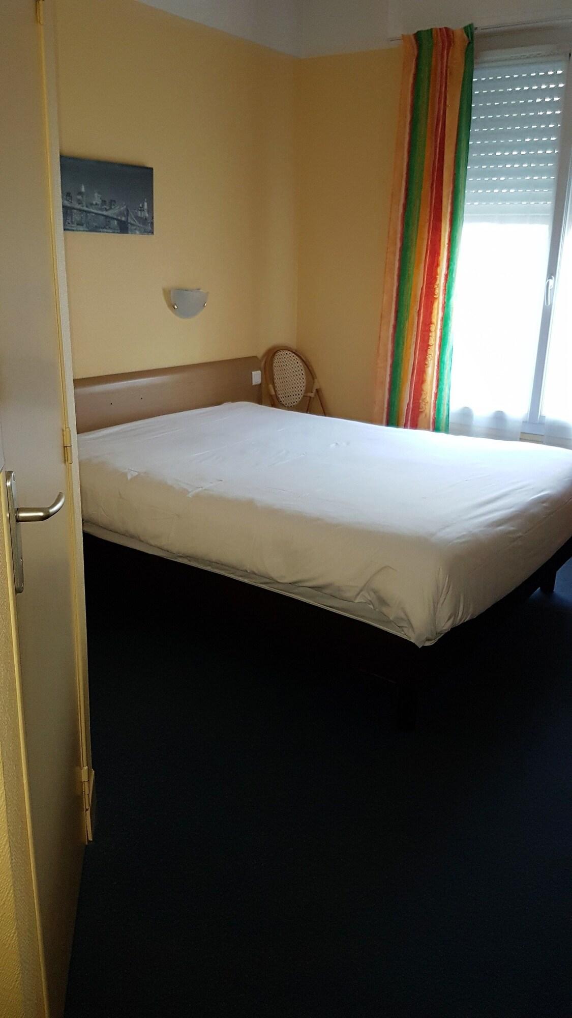 סן נזאר Hotel Le Bretagne מראה חיצוני תמונה