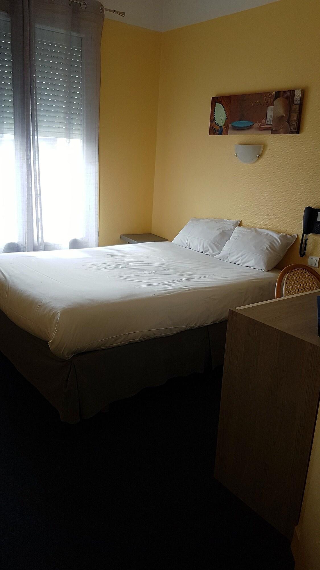 סן נזאר Hotel Le Bretagne מראה חיצוני תמונה