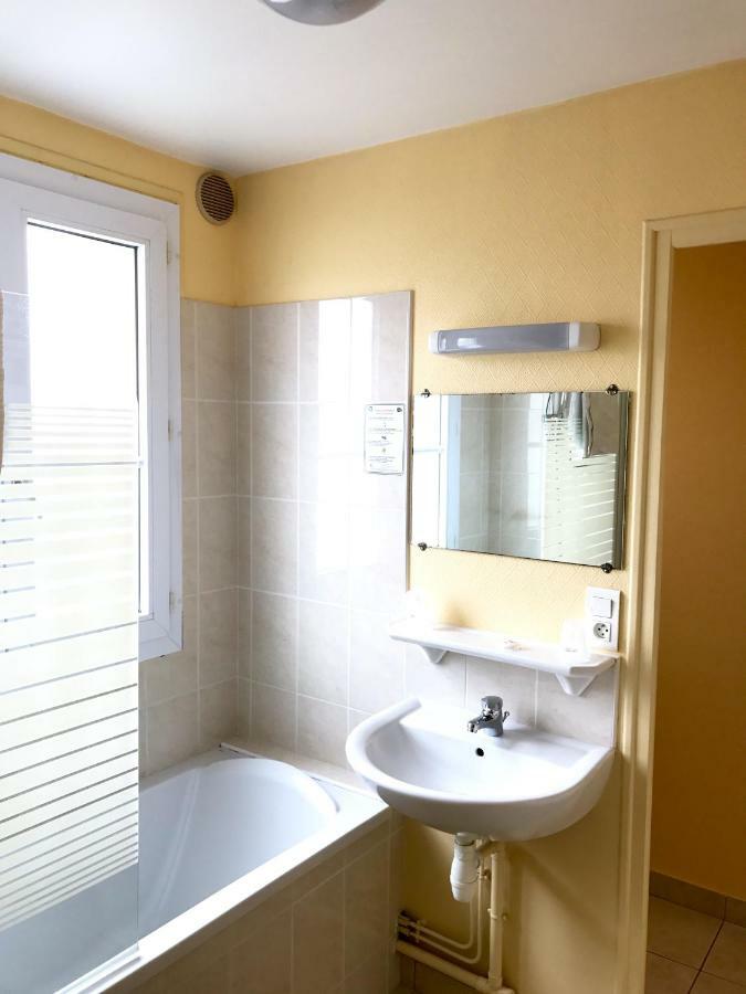 סן נזאר Hotel Le Bretagne מראה חיצוני תמונה