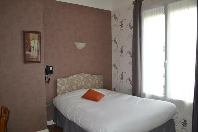 סן נזאר Hotel Le Bretagne מראה חיצוני תמונה